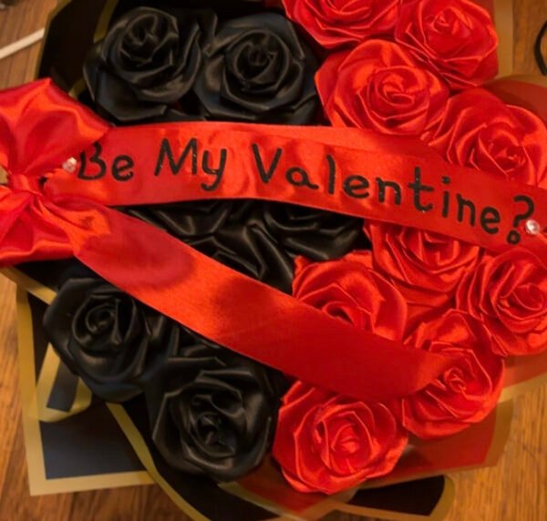18 Rose Ribbon Bouquet
